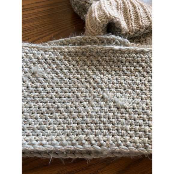 Jessica Simpson winter cream pale green and metallic thread scarf and hat set - Picture 5 of 5